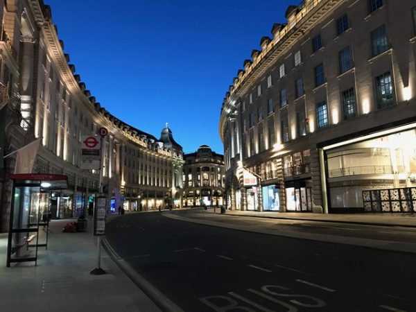 累積感染者数は295万人、累積死者数は約2万2000人（2021年1月9日現在）とヨーロッパで最も多い英国。</br>2020年第３Qにおける各都市の不動産価格は、前年対比でロンドンは下落した（画像提供：pixta）