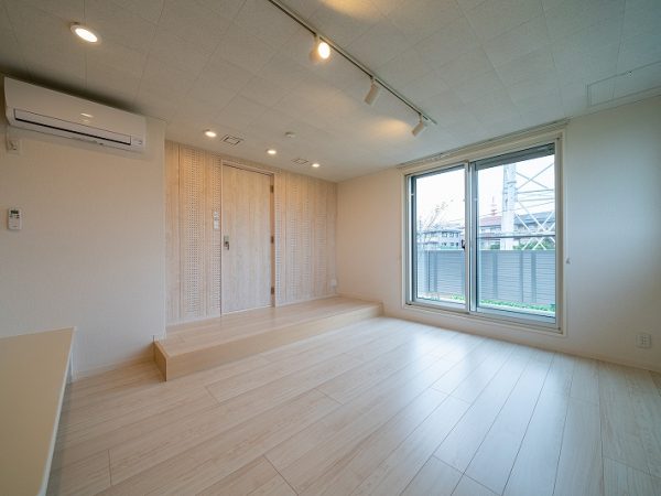 12畳の防音ルーム。建物の一番奥の角に配されている