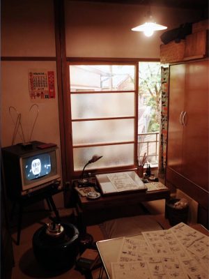 漫画家の部屋を忠実に再現した