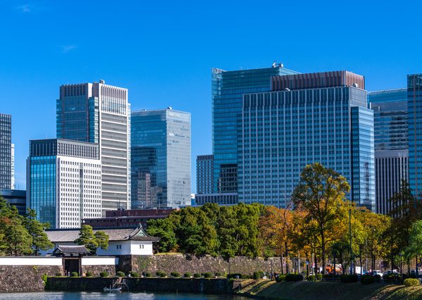 丸の内のオフィスビル