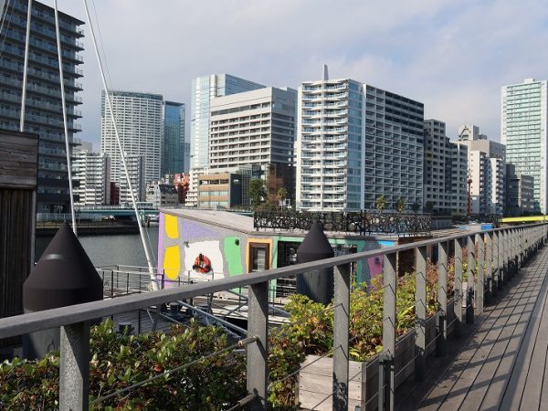 街のあちこちにはアート作品が。©︎ Tennoz Art Festival 2019 Art Work by ARYZ / photo by Shin Hamada