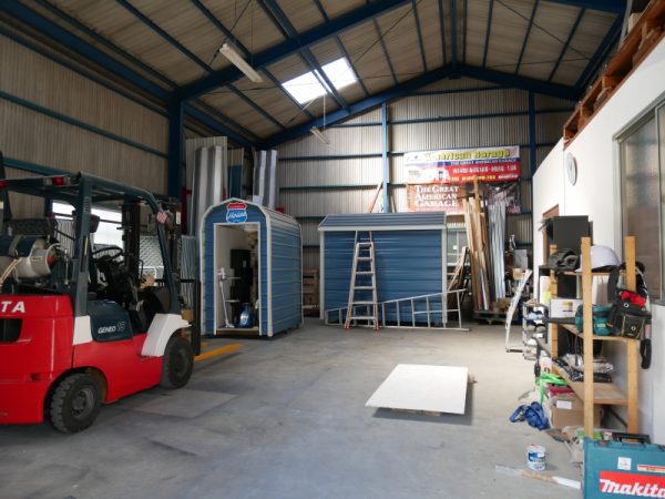 太田さんのオフィス兼ショールームとして使用している「カリフォルニアタイニーハウス」の内部