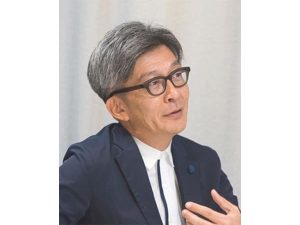 <b>深谷 信介：</b>ノートルダム清心女子大学人間生活学部教授、名古屋大学未来社会創造機構特任教授。メーカー・シンクタンク・外資系エージェンシー・広告会社などを経て現職。マーケティング・ブランディング・コンサルティング・デザイン・クリエイティブを手法知領域としつつ、くらしまるごと全分野に向き合い、超学際的実践/研究を行う