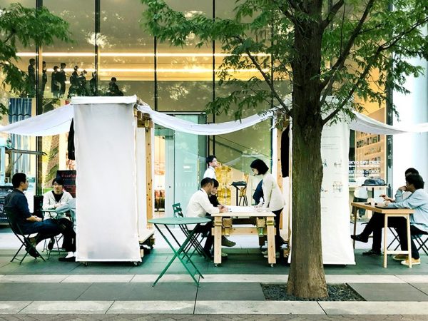 日建設計の都市部門と協力して2019年秋に開催したイベント「OUT DOOR LOUNGE」の様子