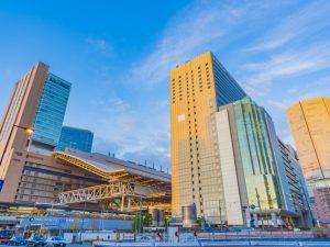 大阪駅前の風景