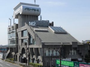 隈氏を有名にした「M2」。1991年完成（写真：宮沢洋）