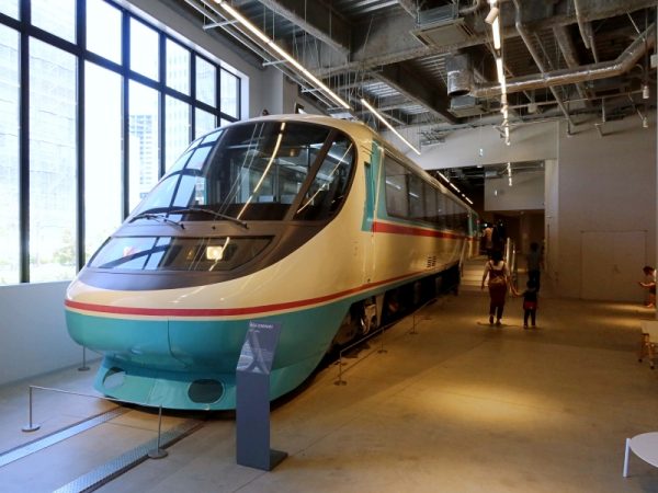 ヒストリーシアターにはモハ1形が展示されている。小田急電鉄の歴史の幕開けとなった貴重な車両。「外側は少し補修を加えていますが、内部は当時のままになっています」（神林さん）