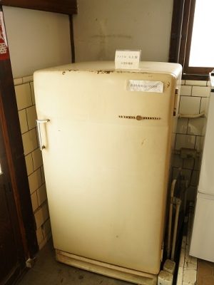 貸室として利用できる、洋館2階の旧寝室