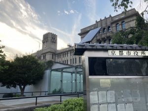 法律を守りながら古い建物も守る。そんな努力を地道に続けている京都市役所