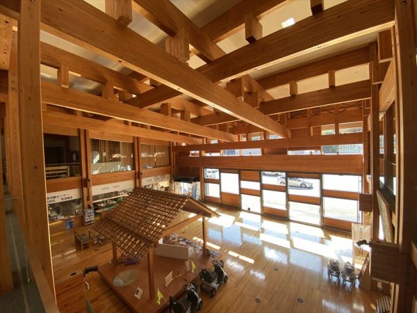 梼原町総合庁舎の外観