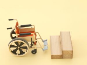 障がい者等用の設備が設置されているトイレだが、実際に使う人々からは困りごとも聞かれる