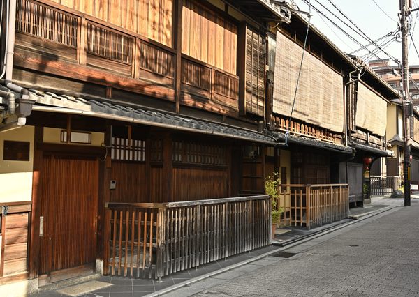 京町家の連なる景観は、京都の歴史的・文化的象徴だ
