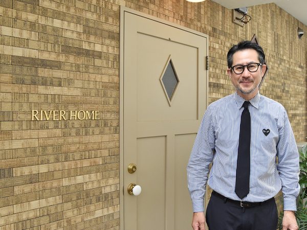 「本当にここに？」。そんなロケーションにある古民家がモデルハウス