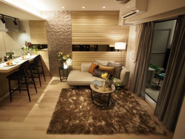 「リビオレゾン横濱ギャラリー」のエントランス。ここからマンション購入への夢が始まる