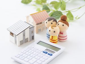 住宅の購入を検討中の人にとって気になる金利の動向を解説する