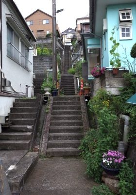 生田の丘の上からはアニメ「君の名は。」のような東京が一望