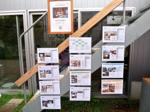 イベント当日、omusubi不動産が出店した「あおぞら不動産マーケット」では、さまざまなDIY賃貸物件が紹介されていた

