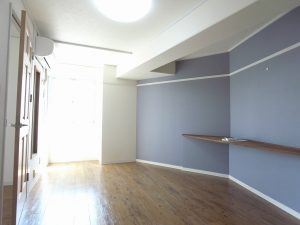 「自立に向け頑張ろう！という気持ちになるためには、ボロボロの家ではなくキレイな内装であることも重要だと思うんです」と岡本さん。同事業では住む人の気持ちも考えてリフォームしているそうだ