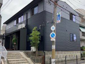 改修後の外観。古さを感じさせない仕上がりに