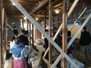 どのような改装をするのか、耐震改修見学会が行われた