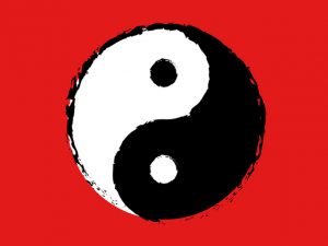 陰陽道の大極図は、陰陽という2局が対立している形を表している。この図柄は家紋にも採用され、二つ巴と呼ばれている