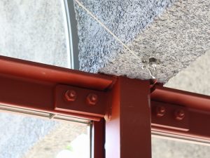 躯体のＰコンを利用、好きなところにモノを掛けることができる