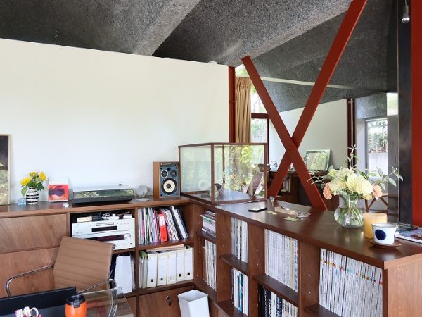 人間の最初の住まいが洞穴だったのは、この籠る感じが居心地よかったからかもしれない　撮影/Masaki Hamada (kkpo)