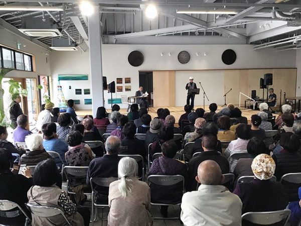 風ぬける川辺の宿