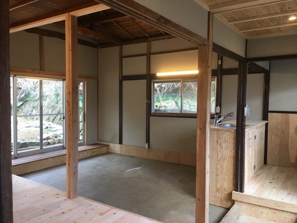 シェアハウス「ハグロBASE」。ここは現在、3人の女性がアトリエとして使用しているという