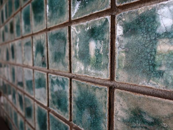 浜口ミホという建築家をご存じだろうか。これまで専門家以外には存在を知られていなかった彼女の作品が発見され、あわや売却という直前に次の住み手に継承されることになった。世に知られた建築ですら次々に取り壊されることもある昨今の時代にあって住宅の継承に地道に取り組んできた住宅遺産トラストに話を聞いた。