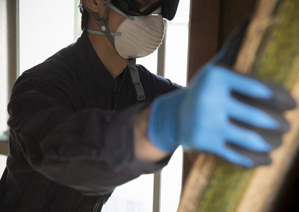 対応を一つ間違えると、関係者にも被害が及ぶアスベスト。工事の際には細心の注意が必要