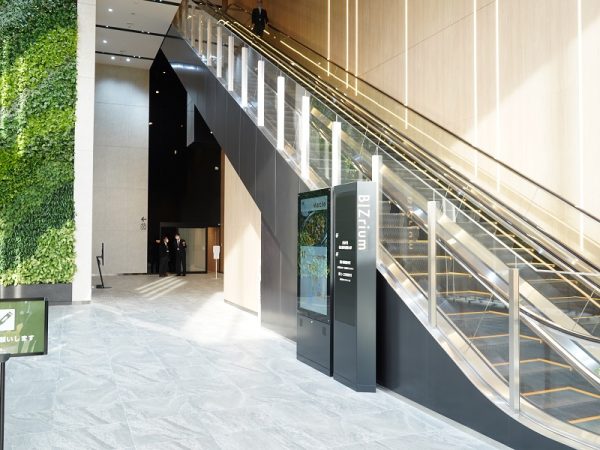 イオンモールNagoya Noritake Gardenに入る「ナゴヤガーデンクリニック」。20の診療科目でさまざまな症例に対応し、処方薬は隣接するイオンドラッグで購入できる