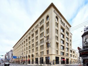 髙島屋東別館　南西側からの外観