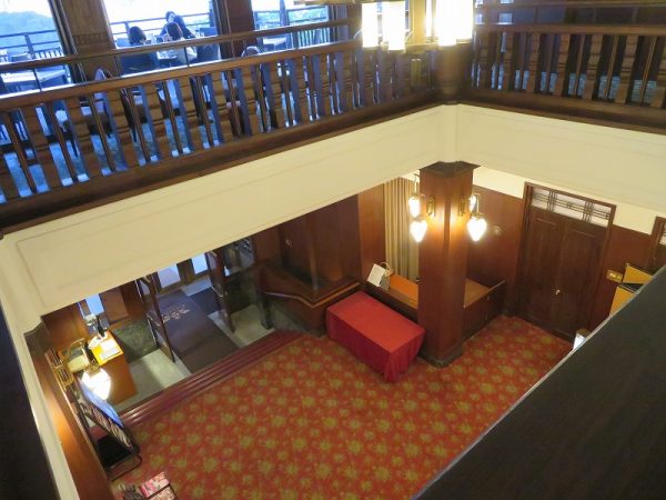 蒲郡クラシックホテル外観。つつじの季節に訪れるとベストな風景が楽しめる