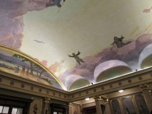 優れた建築でありながら、今も活用されている建築を公開するオープンハウスイベントと、そこから生まれた子どもの建築教育のための書籍『はじめての建築』