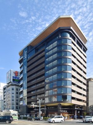 再建築ができない立地でもあり、大がかりなリノベーションが行われたおりづるタワー（写真提供/アーキウォーク広島）