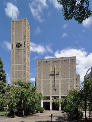 世界平和記念聖堂。ステンドグラスも美しいので訪れたら、ぜひ内部も見学して見て欲しい（写真提供/アーキウォーク広島）