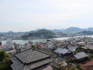 LOGの屋上から見た尾道水道。アパート時代にも眺望のよい場所として人気だった