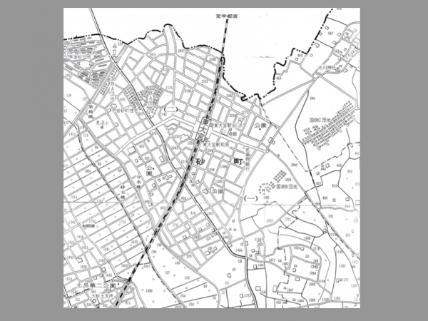 国鉄団地A・B・Cがある。氷川学園台はＣ団地の北の氷川神社の北側一帯だと思われる。氷川神社の右に芝浦工業大学がある（1967年大宮市明細地図）