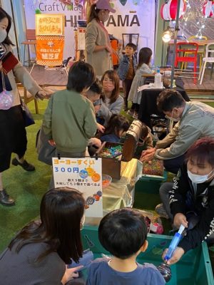 過去に開かれたイベント時の写真。親子連れが多く集まった（写真提供/クラフトビレッジ西小山）