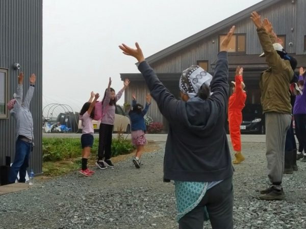 朝の始業前に、全員で取り組んだラジオ体操