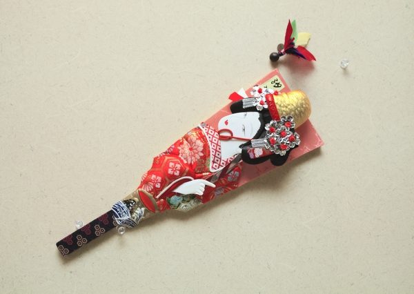 美しい羽子板のはじまりと文化。邪気を払い縁起をもたらす羽根つき遊び