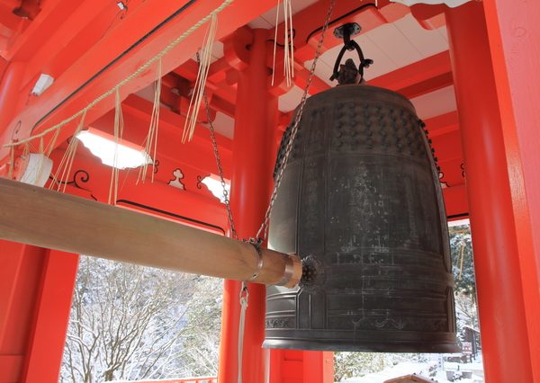 浅草寺　仲見世通りの人出