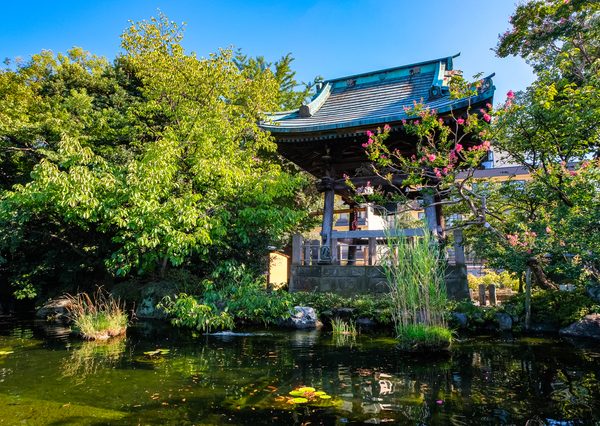 西新井大師　鐘楼