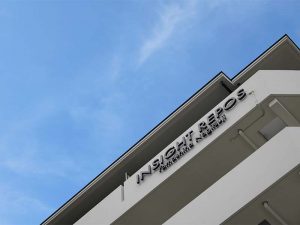 京都市営地下鉄「椥辻」駅より徒歩6分。地上6階、地下1階で全23戸。提供：インサイトハウス