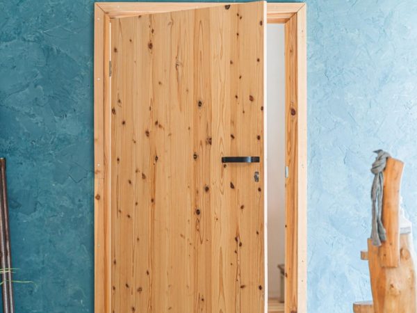 シェアハウスには一人部屋のほか、このようなドミトリーも。入居したらすぐに暮らせるよう、いずれの部屋にもベッドやリネン、家具などを常備している