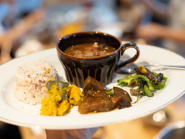 1階のレンタルスペース。奥にはキッチンも設け、飲食を含む幅広い分野のイベントを開催している