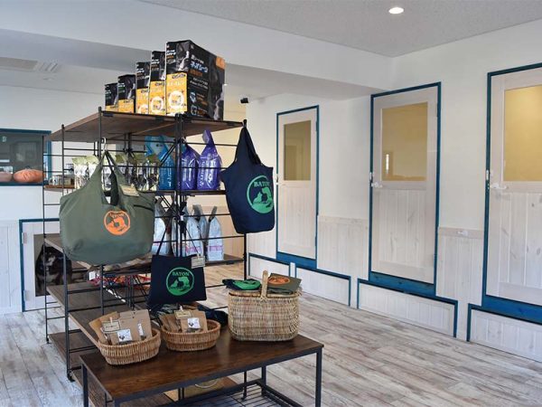 1階にオープンした「ペットライフサポーターBATON」