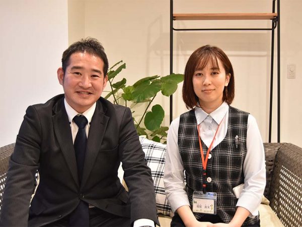 モニターは各階のエレベータ前に。これならペットも人も安心して生活できるだろう。　提供：インサイトハウス