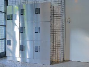 宅配ボックスはエントランスの面積などの問題からすぐに容量を増やすことは期待できないだろう